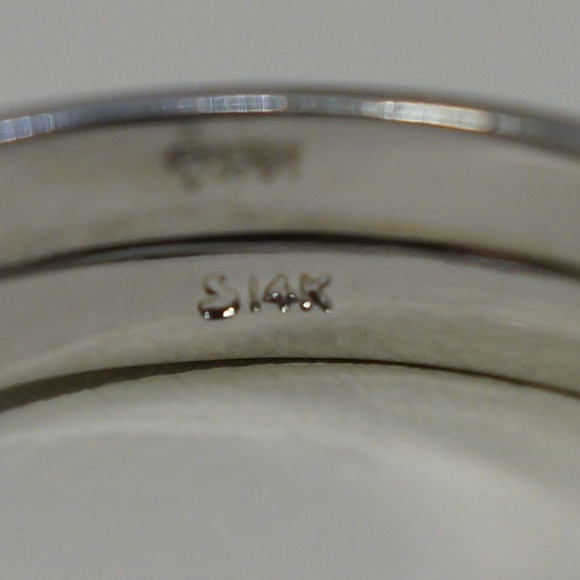 14KW Gold 1/2 Carat Solitaire Diamond & band set - Picture 5 of 6